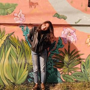 Meet your Posher, Qiaoyi